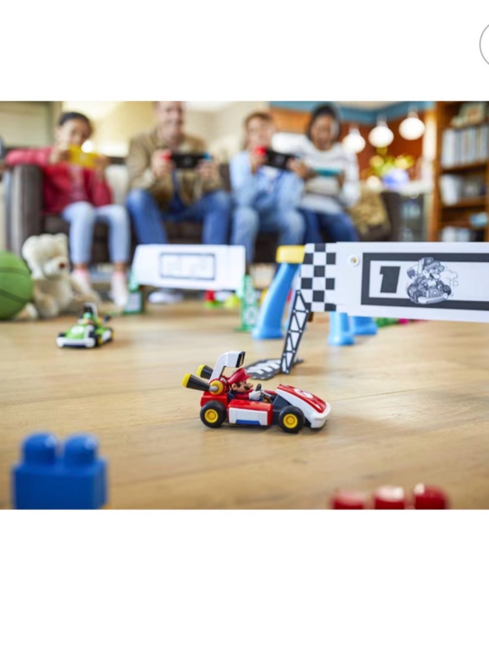 Nintendo Mario Kart Live: Home Circuit - Luigi Set (Green) - Picture 2 of 14